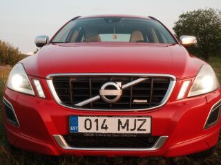 Volvo XC60 R-design 2.4 D3 120kW