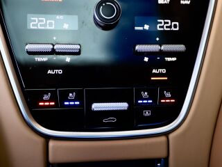 Porsche Panamera Turbo V8 4.0 404kW