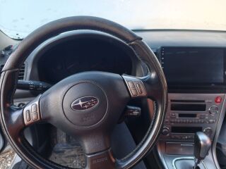 Subaru Legacy 3.0 180kW