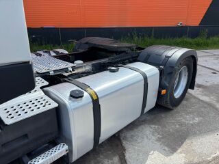 Volvo FM 330 4x2 250kW
