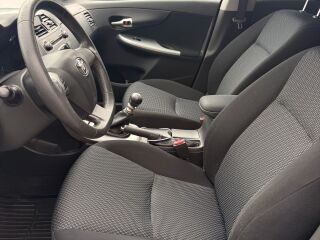 Toyota Corolla 1.6 97kW