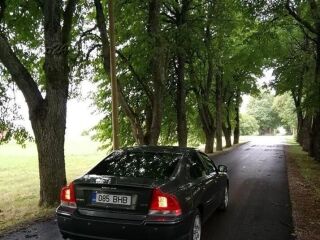 Volvo S60 2.4 120kW