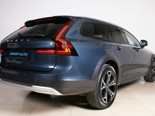 Volvo V90 Cross Country AWD ULTIMATE XENIUM LUXURY FULL 2.0 B5 KERS Mild Hybrid MY22 183kW