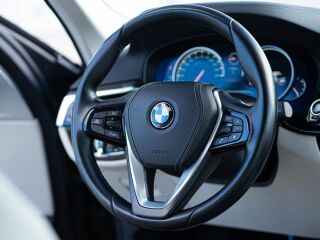 BMW 530 xDrive LuxuryLine 3.0 195kW