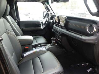 Jeep Wrangler 2.0 T-GDi Unlimited Sahara 2.0 200kW