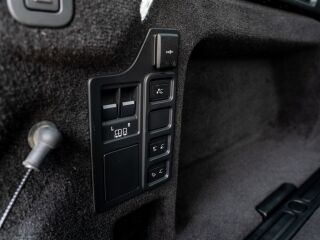 Land Rover Discovery R-DYNAMIC 3.0 183kW
