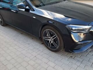 Mercedes-Benz E 300 DE 4MATIC AMG 2.0 145kW