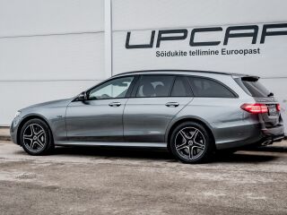 Mercedes-Benz E 300 de 4-Matic AMG-Line Night Package 2.0 225кВ