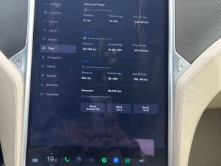 Tesla Model S 75D 158kW