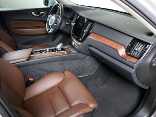 Volvo XC60 AWD INSCRIPTION INTELLI SAFE PRO MY20 2.0 B5 KERS Mild Hybrid 183kW