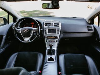 Toyota Avensis 2.0 91кВ