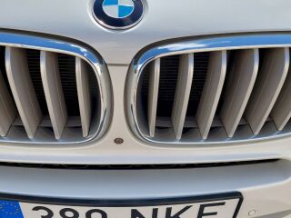 BMW X5 xDrive40d M-Sportpakett 3.0 N57Z 230кВ