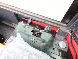 Miniekskavaator  2026a 1.0 10кВ