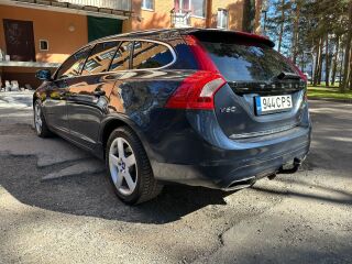 Volvo V60 Summum Plug-In Hybrid 2.4 D6 158kW