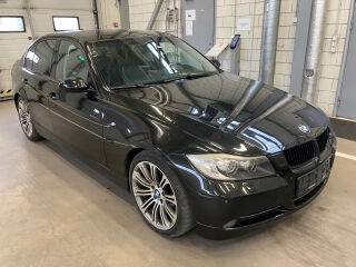 BMW 330 Xi 3.0 190kW