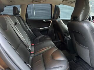 Volvo XC60 D5 AWD 2.4 165кВ