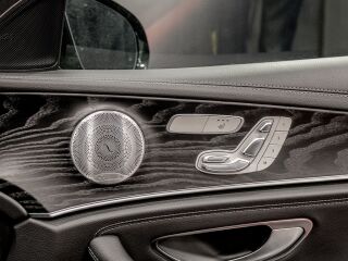 Mercedes-Benz E 300 de AMG 2.0 143kW
