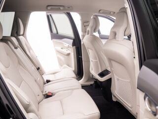 Volvo XC90 AWD Momentum Pro Mild Hybrid 2.0 183kW