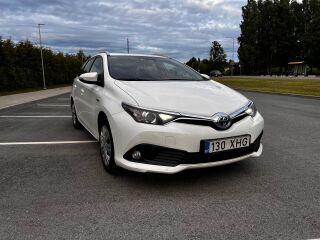 Toyota Auris 1.8 73kW