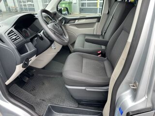 Volkswagen Caravelle 2.0 TDI 110кВ