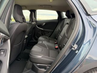 Volvo V40 Momentum 2.0 D2 88kW