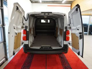 Toyota ProAce Professional Plus 2.0 106kW