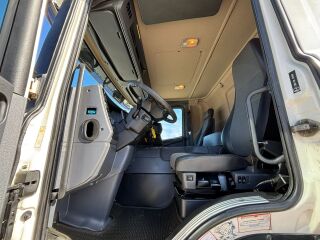 Scania P400 6x2*4 294kW