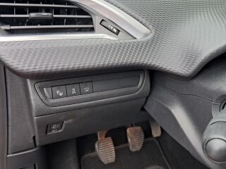 Peugeot 208 Allure 1.6 BlueHDI 88kW