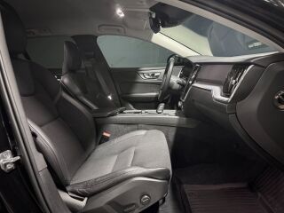 Volvo V60 Momentum B4 KERS 2.0 145kW
