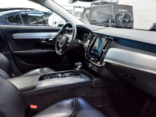 Volvo V90 Cross Country D4 AWD 2.0 140кВ