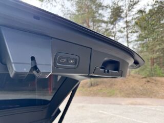Volvo V90 D5 Inscription AWD MY18 2.0 173кВ