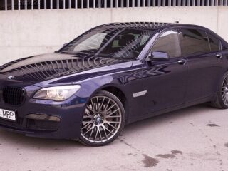 BMW 750 iL M-Pack xDrive 4.4 V8 N63B44 300kW