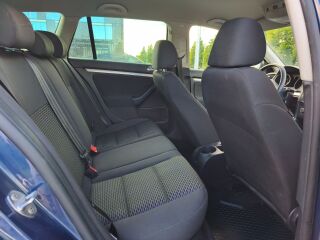 Volkswagen Golf 1.6 66kW