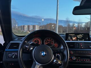 BMW 330 3.0 R6 190kW