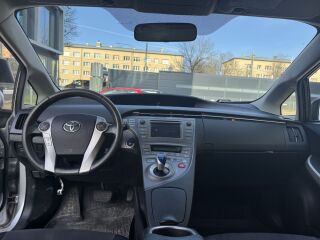 Toyota Prius 1.8 73kW