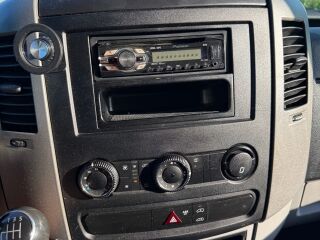 Volkswagen Crafter 2.0 100кВ