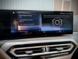 BMW 330 e xDrive M-Sportpakett LCI 2.0 R4 215kW