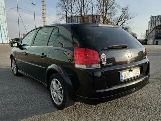 Opel Signum 1.9 88kW