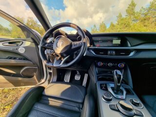 Alfa Romeo Stelvio Veloce 2.0 206kW