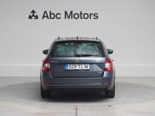 Skoda Octavia Elegance Combi 1.5 96кВ