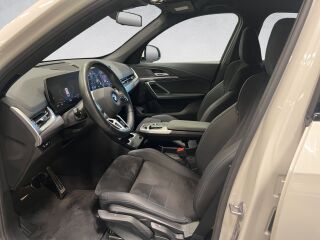 BMW iX1 xDrive30 M-Sportpakett 225kW