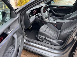 Volkswagen Passat R-Line 4Motion 2.0 TDI 142кВ