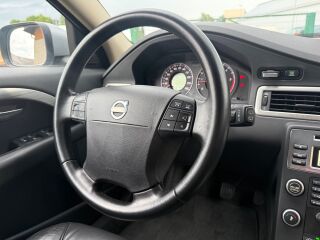 Volvo XC70 Cross Country 4WD 2.4 D5 136кВ