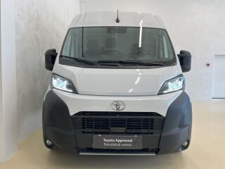 Toyota Proace Max Professional Plus 103kW