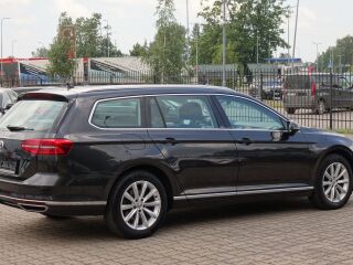 Volkswagen Passat VARIANT HIGHLINE 2.0 R4 140kW