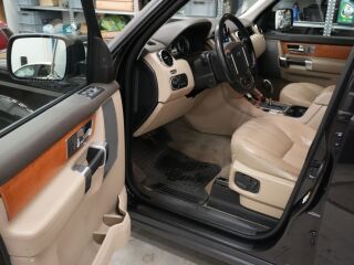 Land Rover Discovery 4 HSE 3.0 180kW