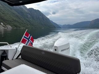 Nordkapp Gran Coupe 905 V8 Mercury 300