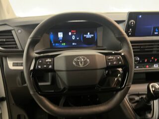 Toyota ProAce Professional Plus 106kW