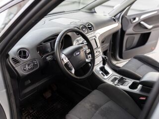 Ford S-MAX Elegance Edition 2.0 103kW