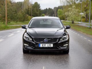 Volvo V60 SUMMUM AWD TWIN ENGINE PLUG IN HYBRID FACELIFT 2.4 D6 158kW